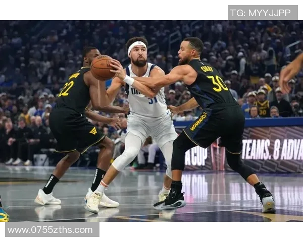 NBA季后赛激战正酣:勇士库里关键三分,东契奇压哨绝杀,恩比德带伤砍40分 NBA季后赛激战正酣:勇士库里关键三分,东契奇压哨绝杀,恩比德带伤砍40分